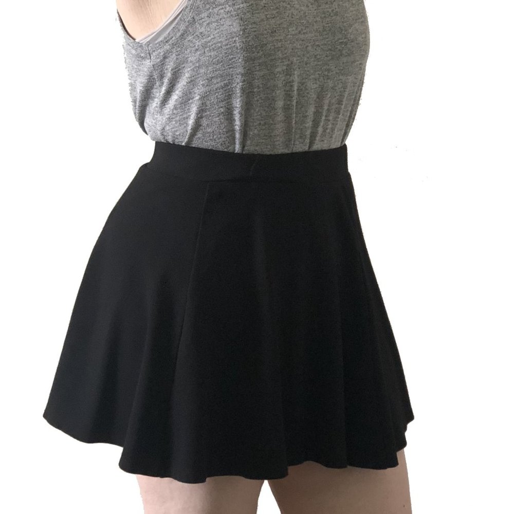 H&M Divided A-Line Black Mini Skirt